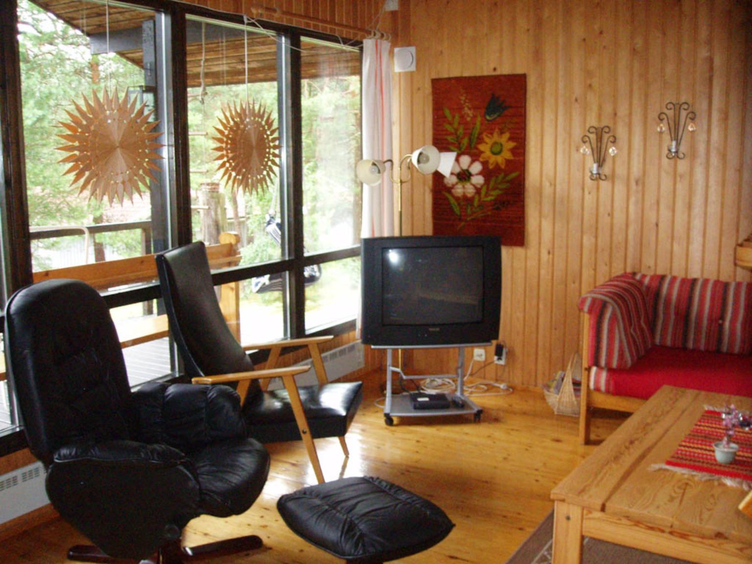 Stuga i Yngsjö – bild 6 av 8