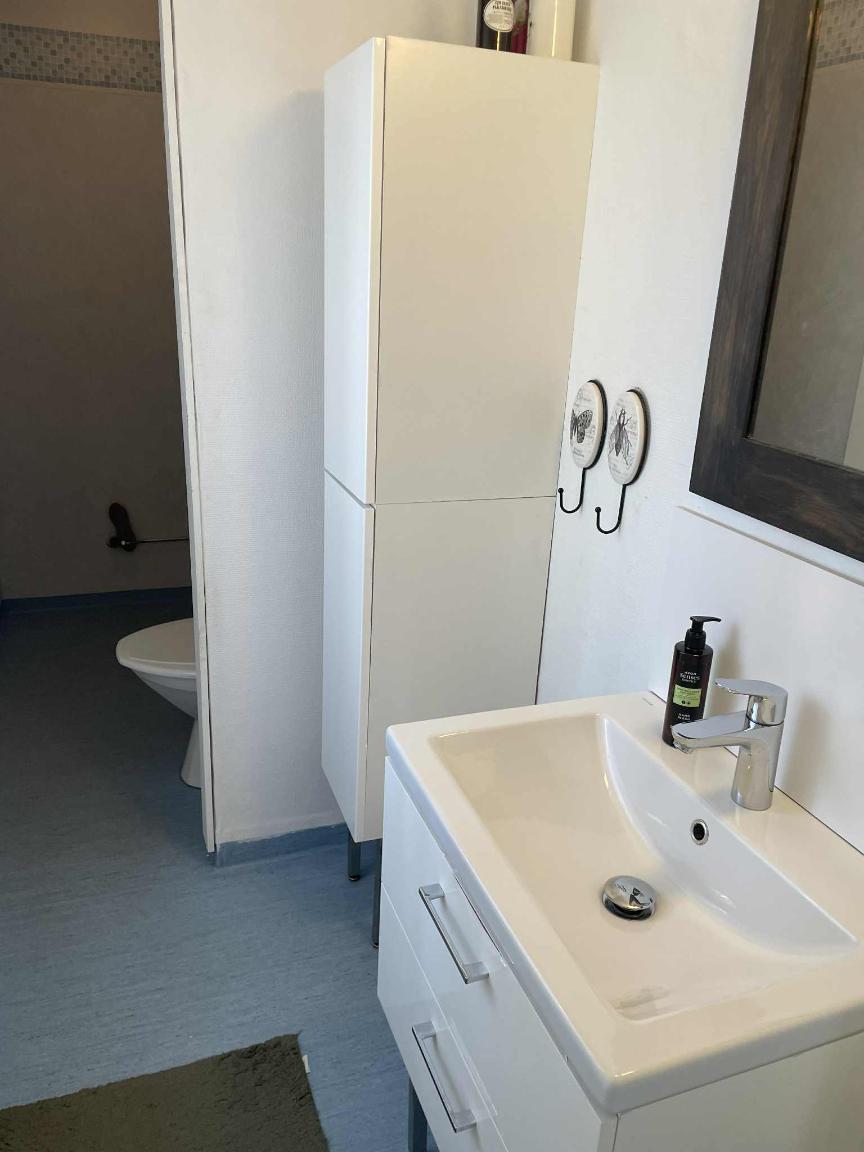 Stuga med fint läge nära Maglehem – bild 9 av 11