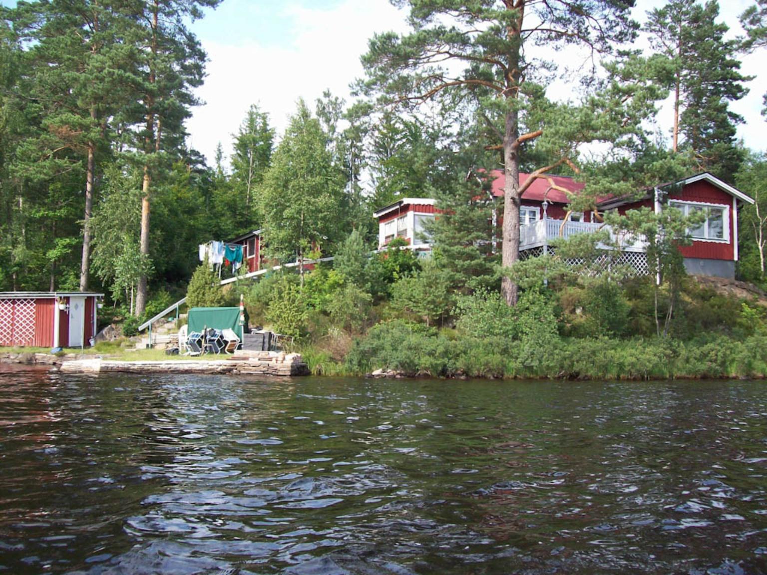 Välhållet fritidshus vid sjön IMMELN – bild 2 av 12