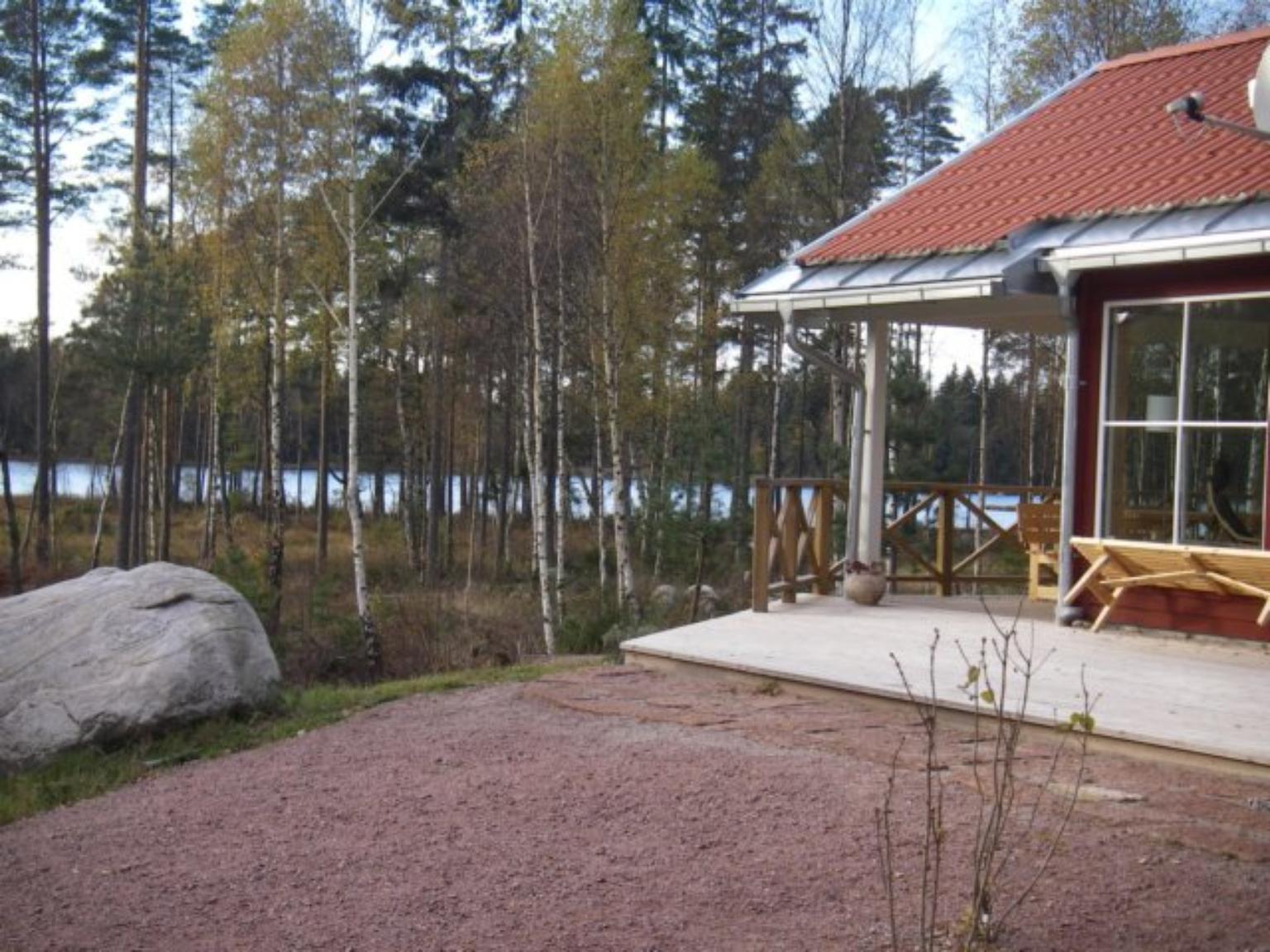 Välskött fritidshus vid sjön KROKSJÖN