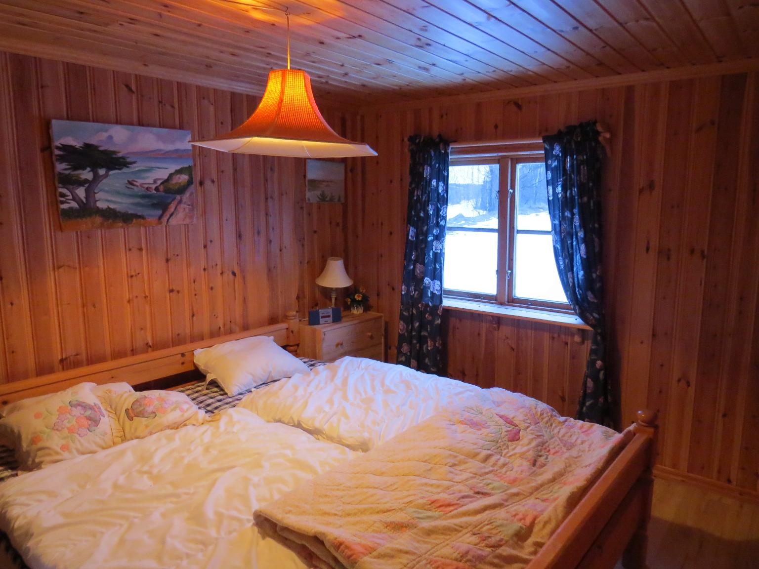 Vackert beläget fritidshus vid sjön ÅMMELÅNGEN – bild 9 av 12