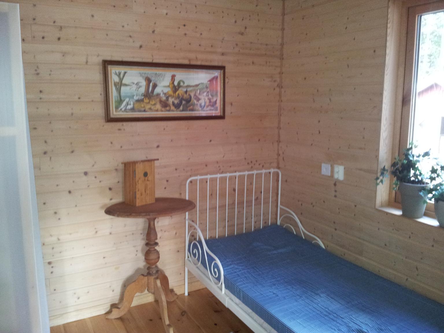 Trevlig stuga med bästa läget vid sjön IMMELN – bild 4 av 12